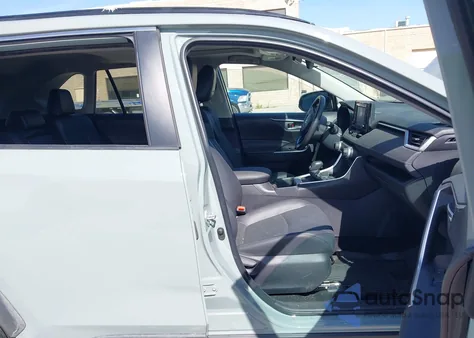 2022 Toyota Rav4 Xle Premium из США, поврежденный, VIN 2T3A1RFV4NW281702